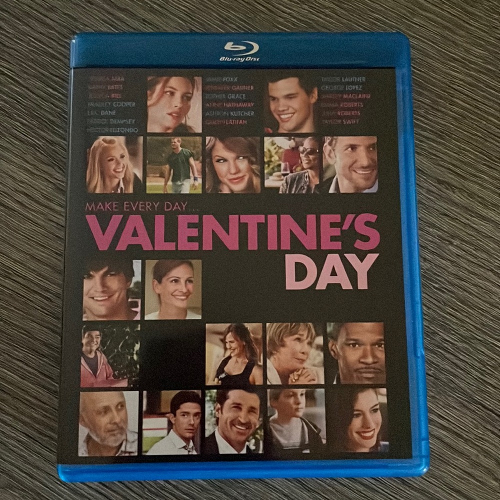 Valentine’s Day / BUNDLE AND SAVE ON MOVIES